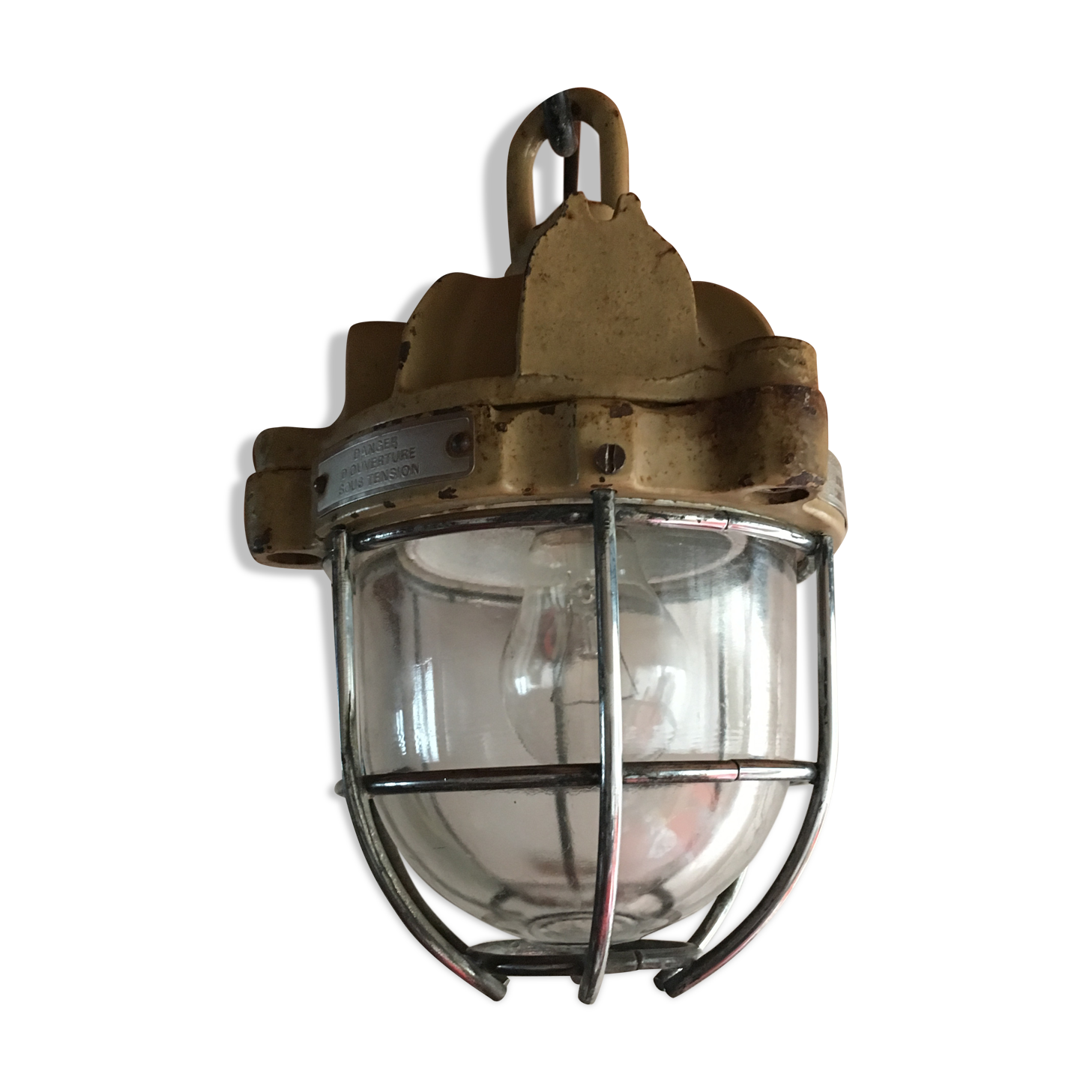 Suspension industrial explosion mapelec