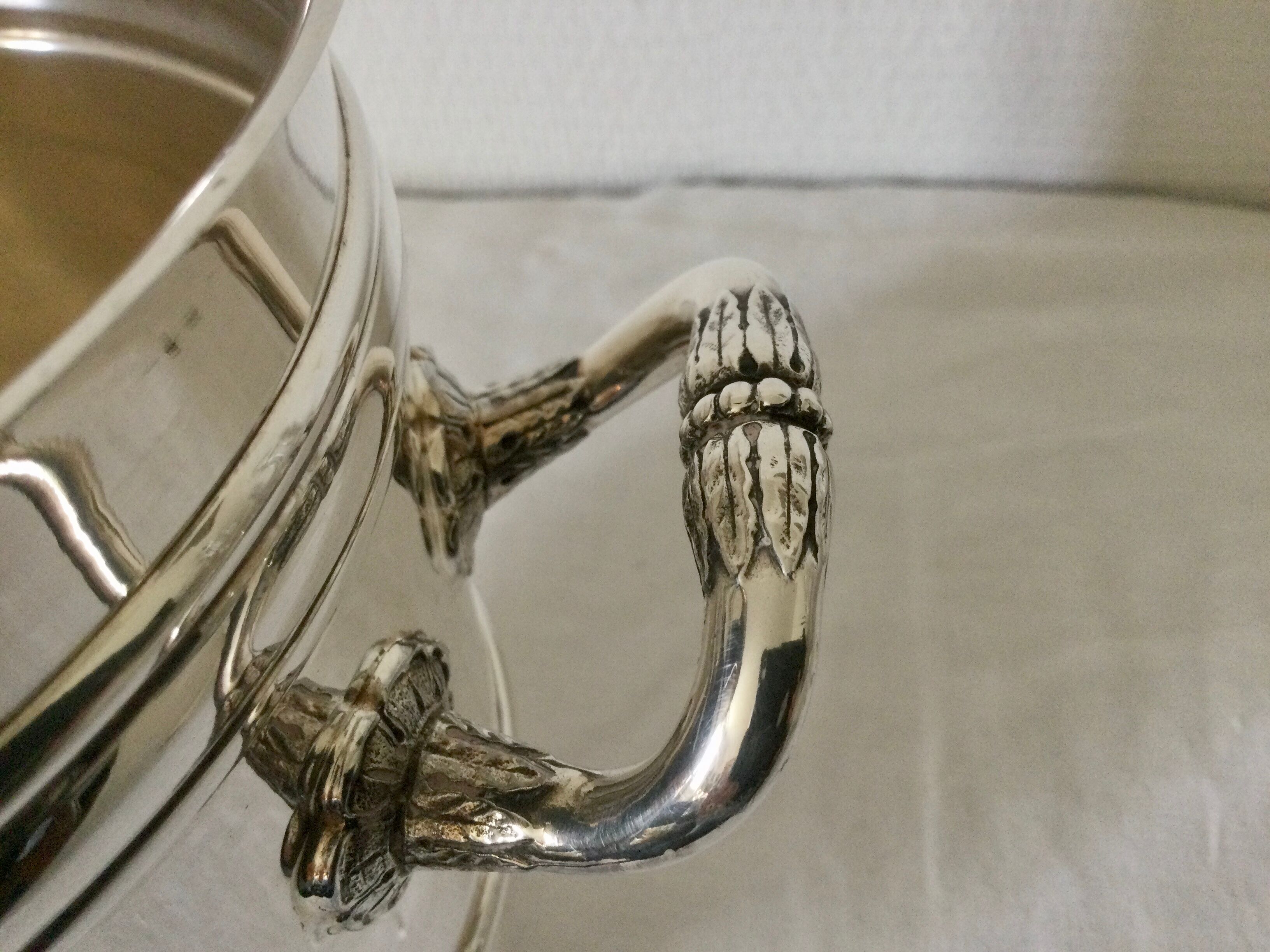 Silver metal ice bucket from Christofle House