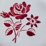 6 flat plates with red flowers in porcelain