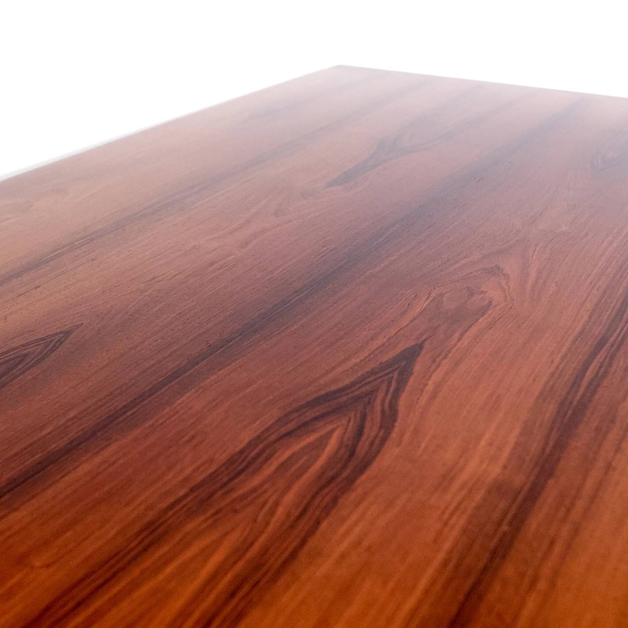 Large vintage Scandinavian coffee table in rosewood from the mid-century.