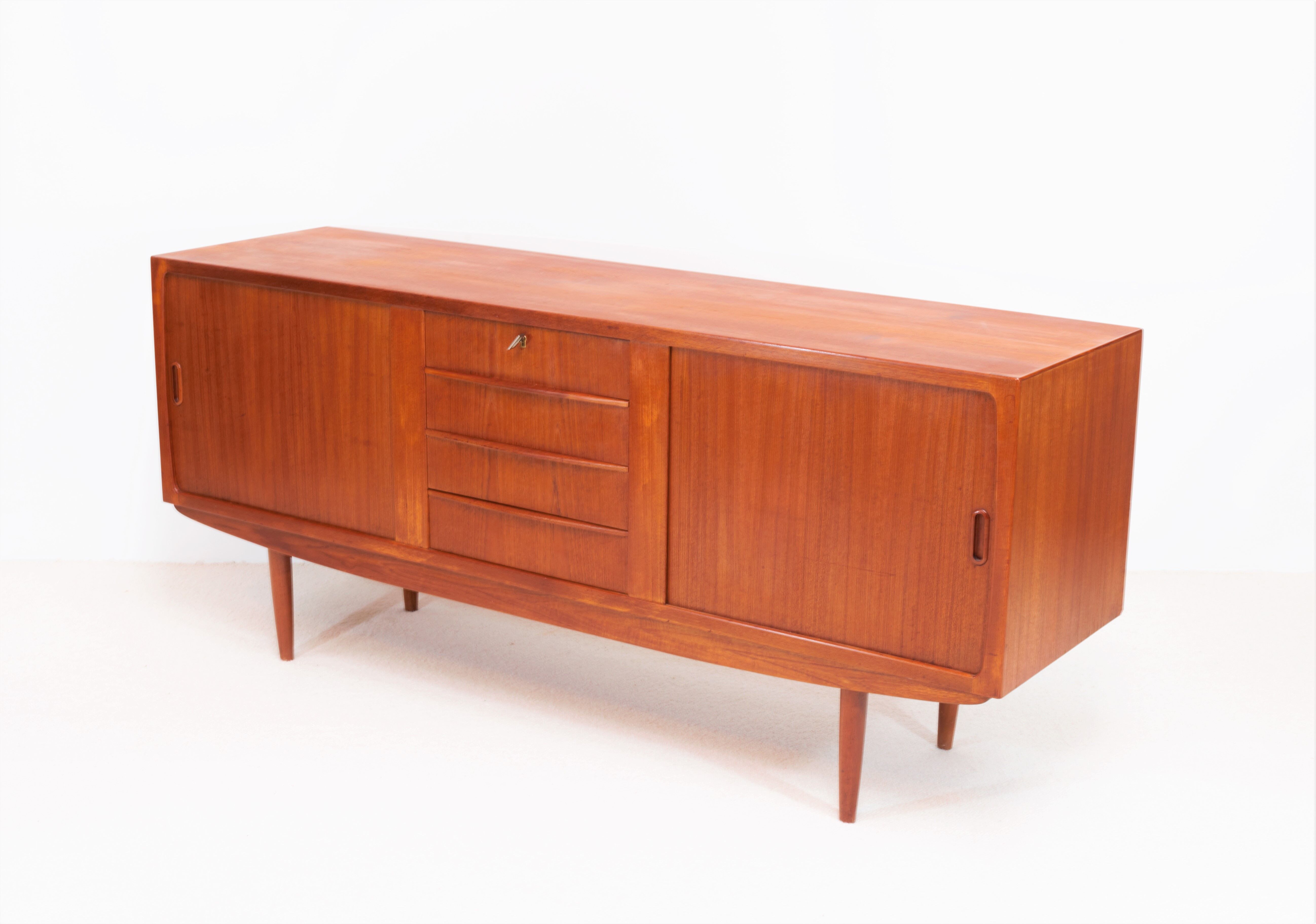 Sideboard
