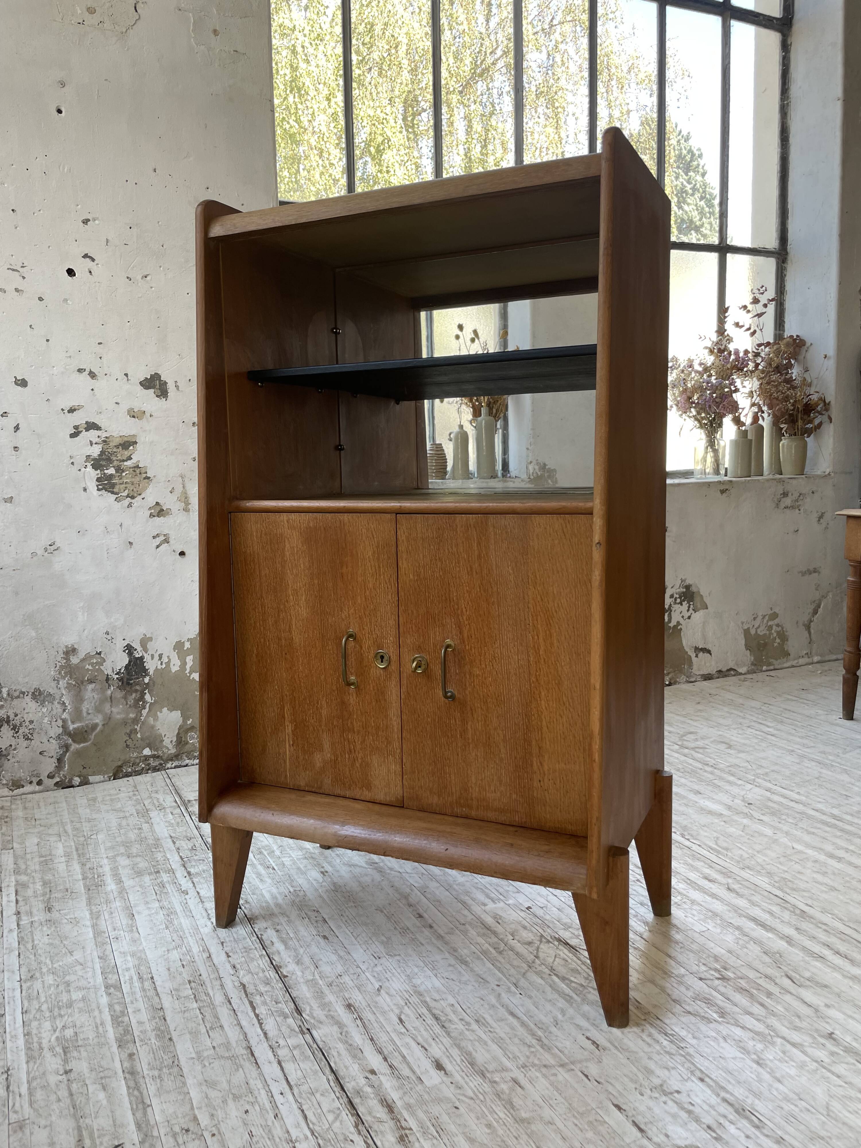 Meuble de rangement secrétaire chêne années 60