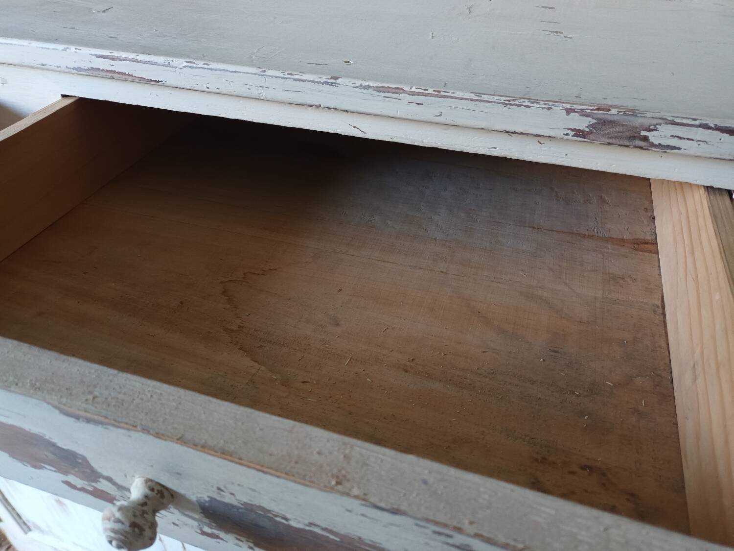 Haut buffet Parisien ancien patiné