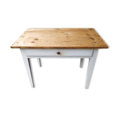 Skated fir table