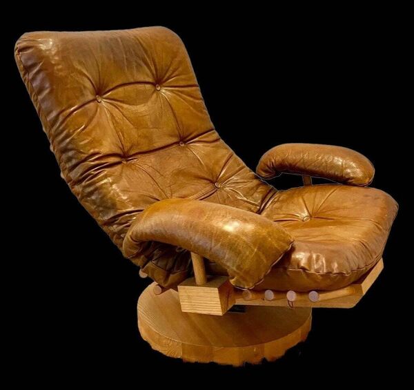 Fauteuil lounge cuir et orme massif brutaliste koala par of blaha circa 1960