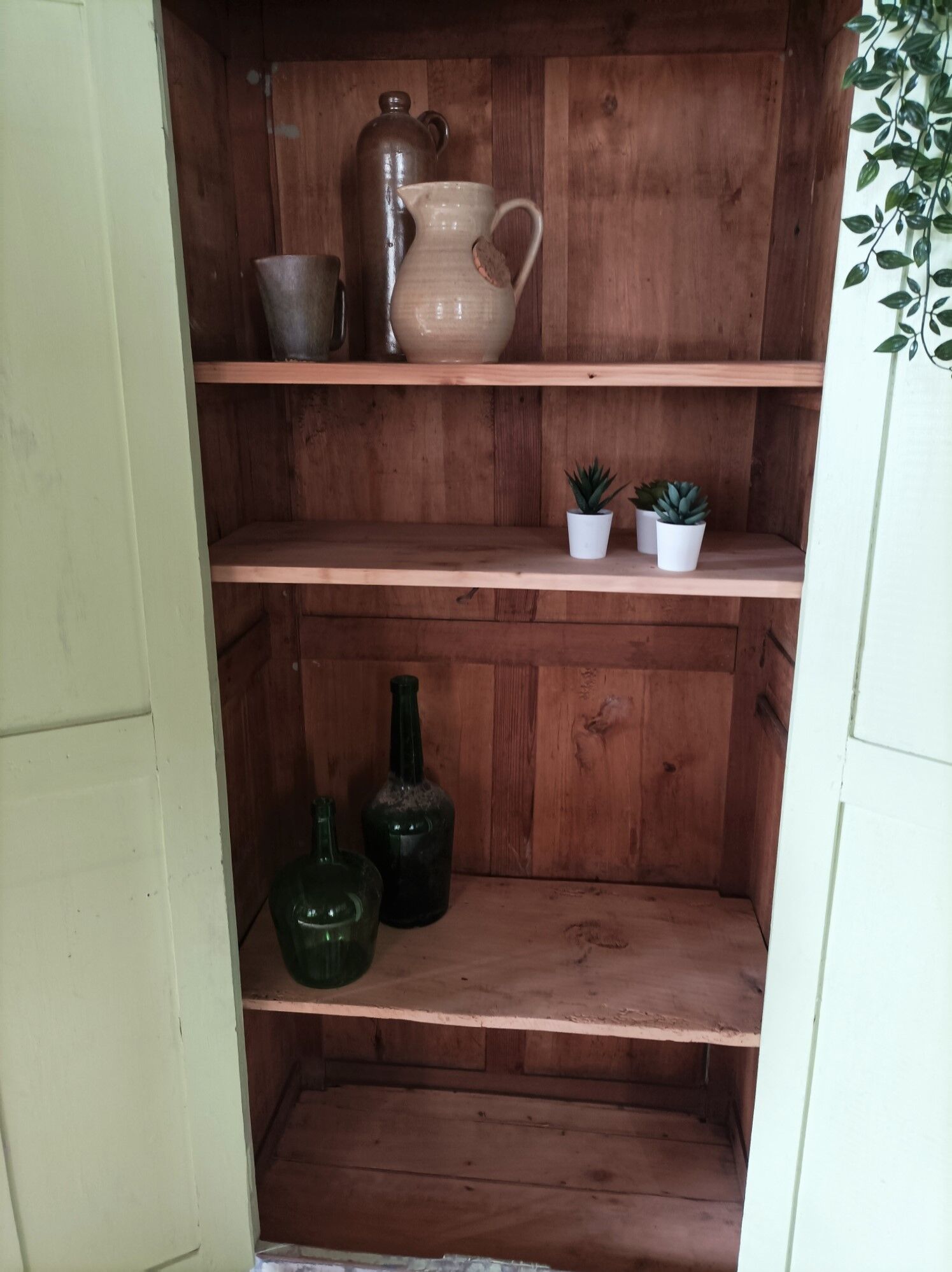 Armoire parisienne