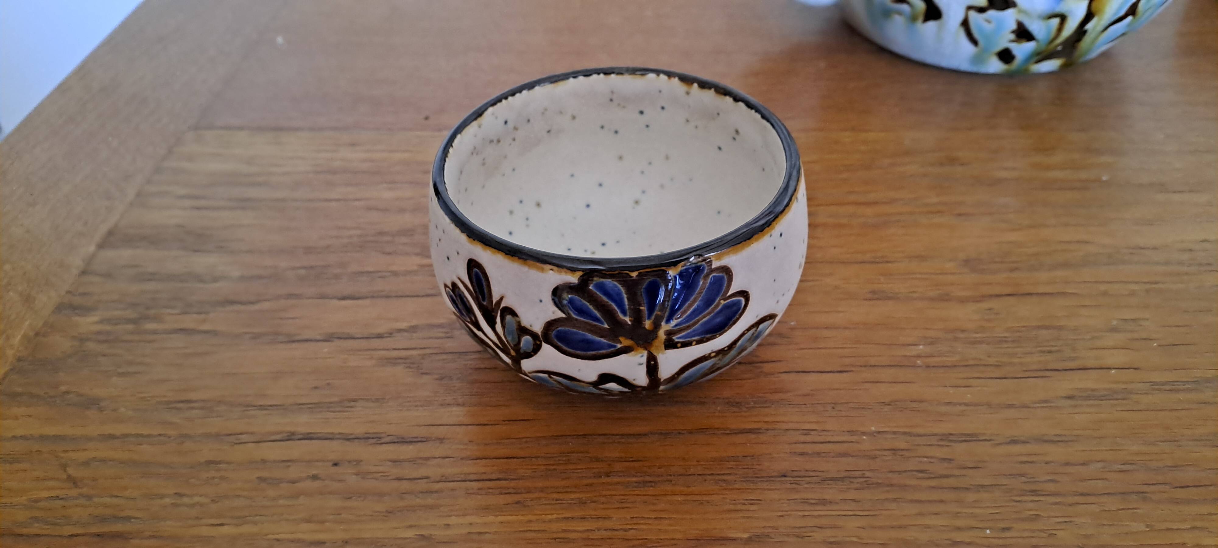 Artisanal tea service