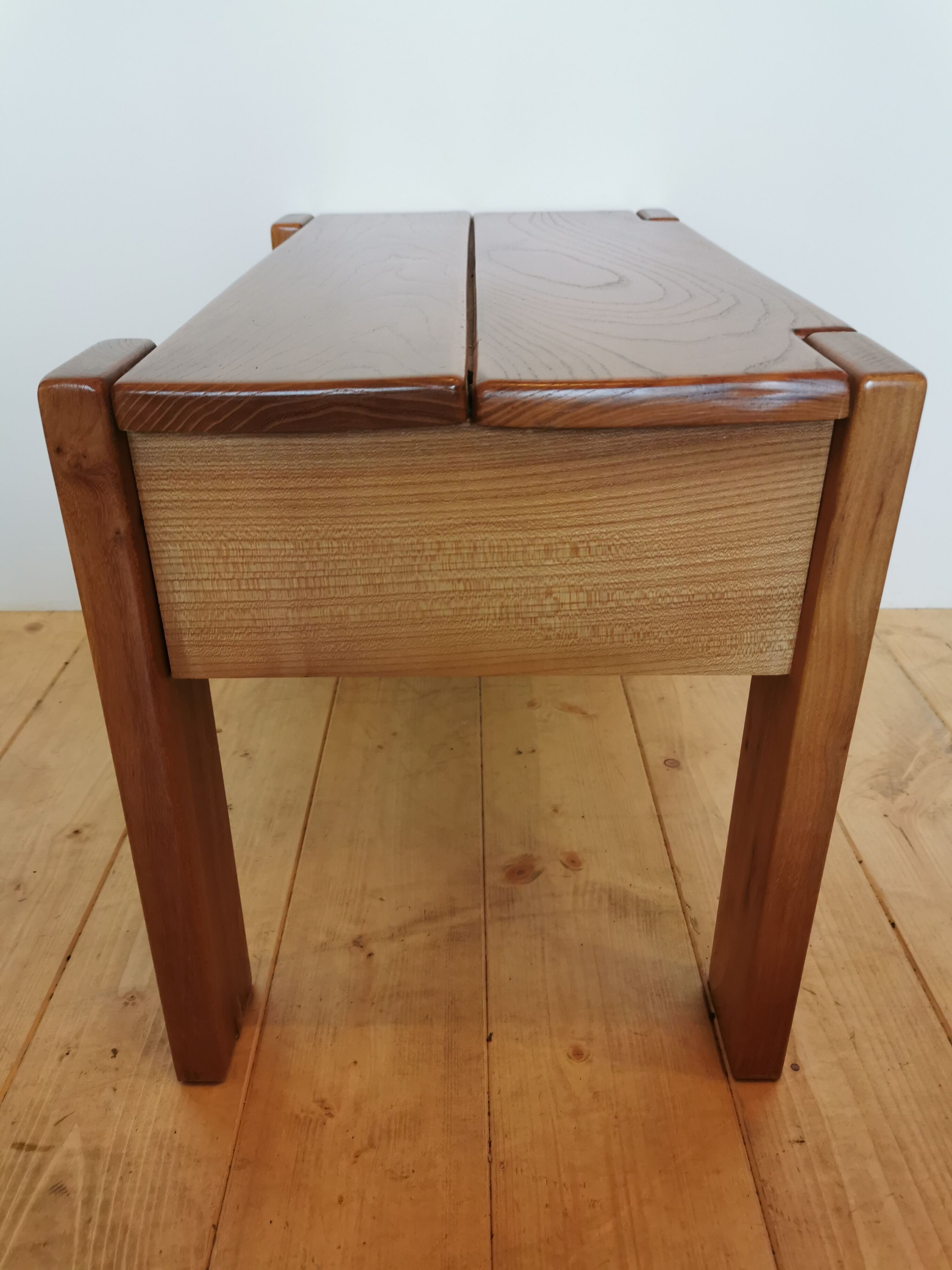 Paire de chevets en orme Maison Regain