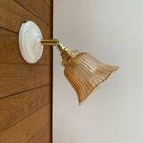 Wall lamp with vintage tulip