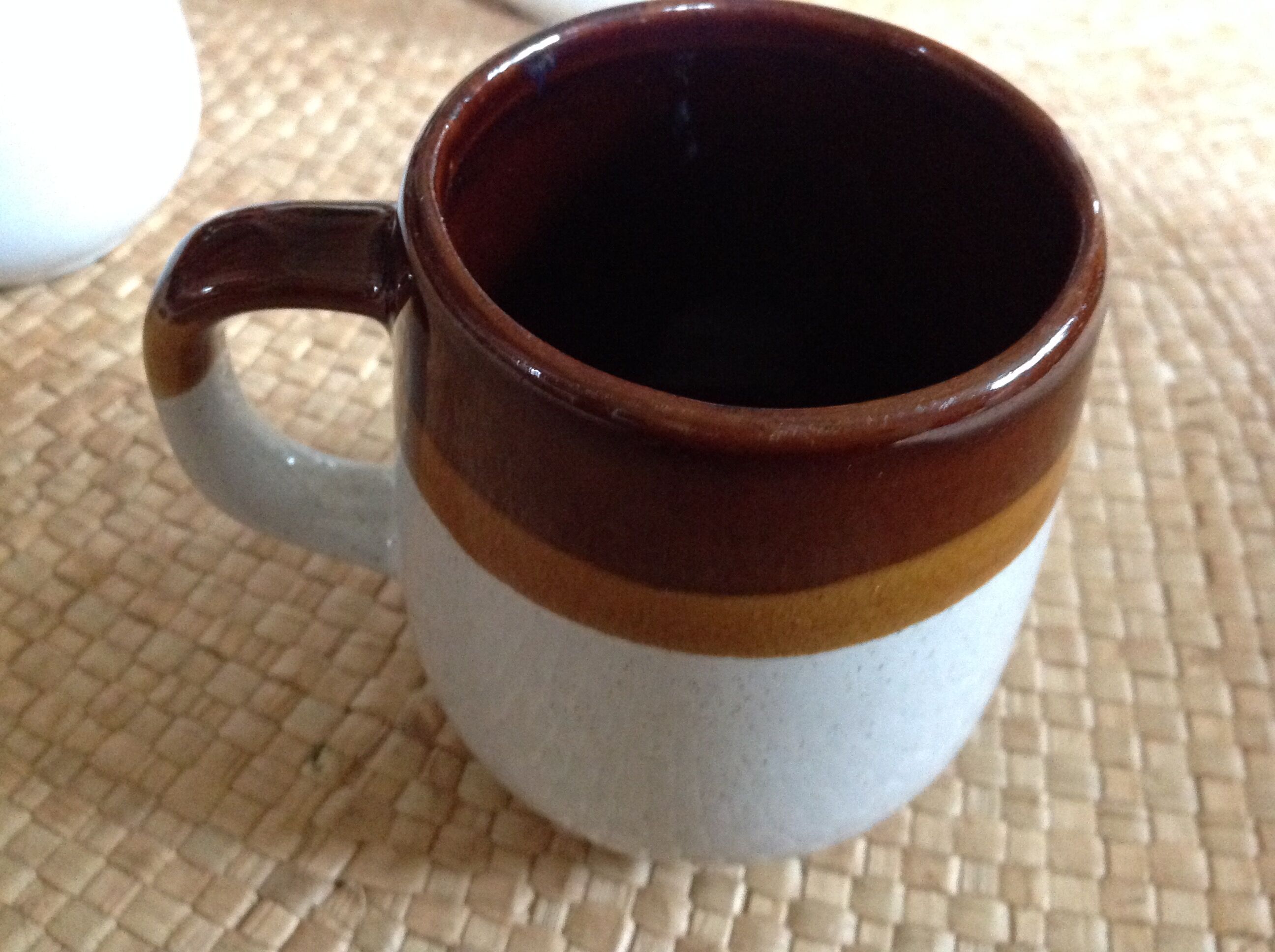 Lot of 4 mugs