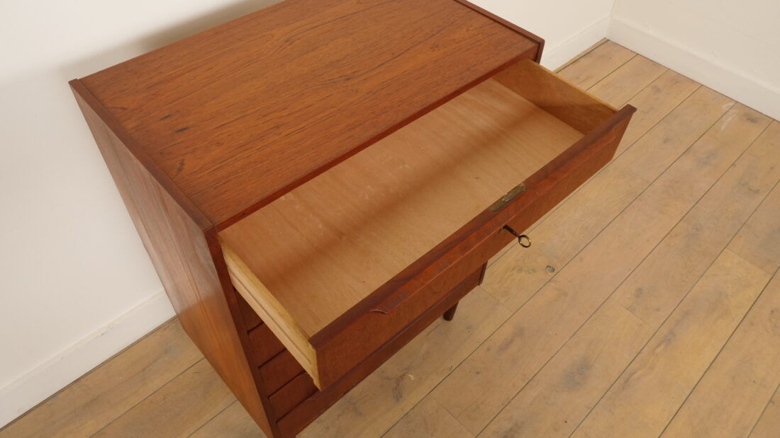 Vintage Danish chest of drawers | Teak | 6 drawers | 100 cm