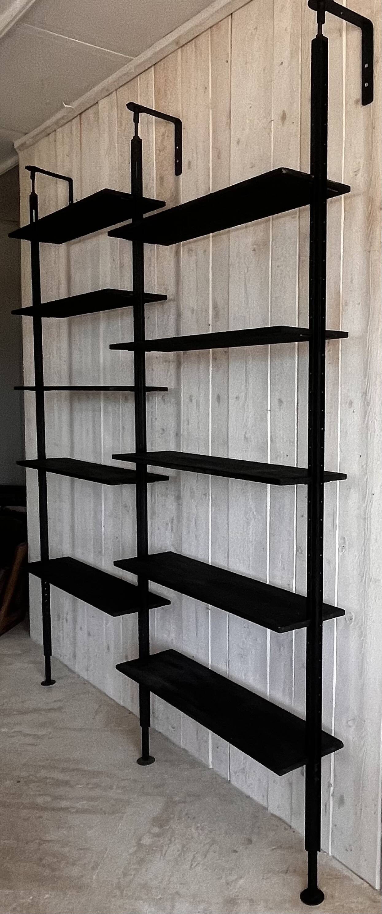 Étagère bibliothèque de type Nelson