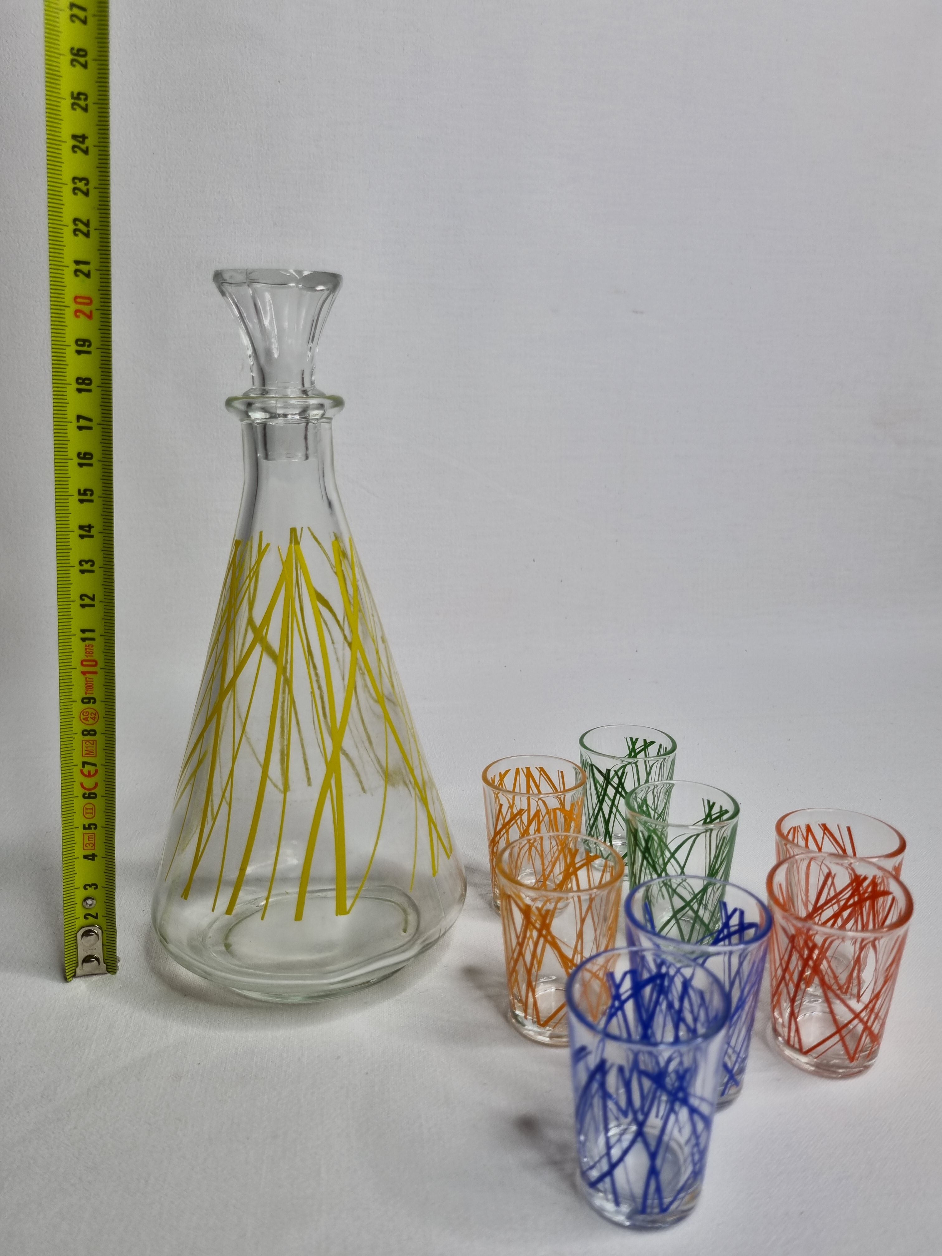 Vintage "BVB France" liquor service with colourful modernist décor