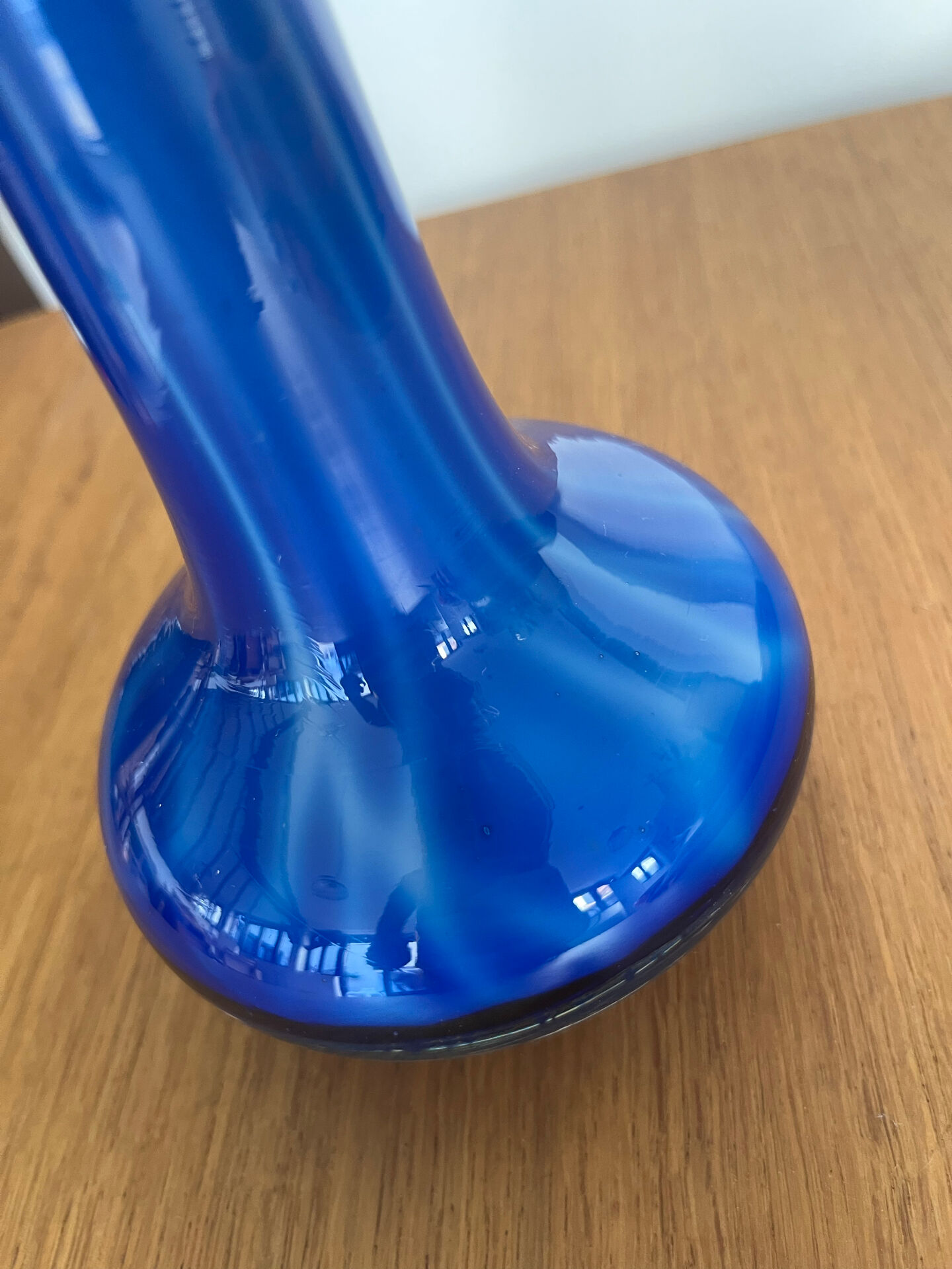 Multilayer blue/white/red soliflore vase