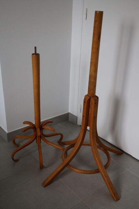 Baumann simple light beech parrot coat holder