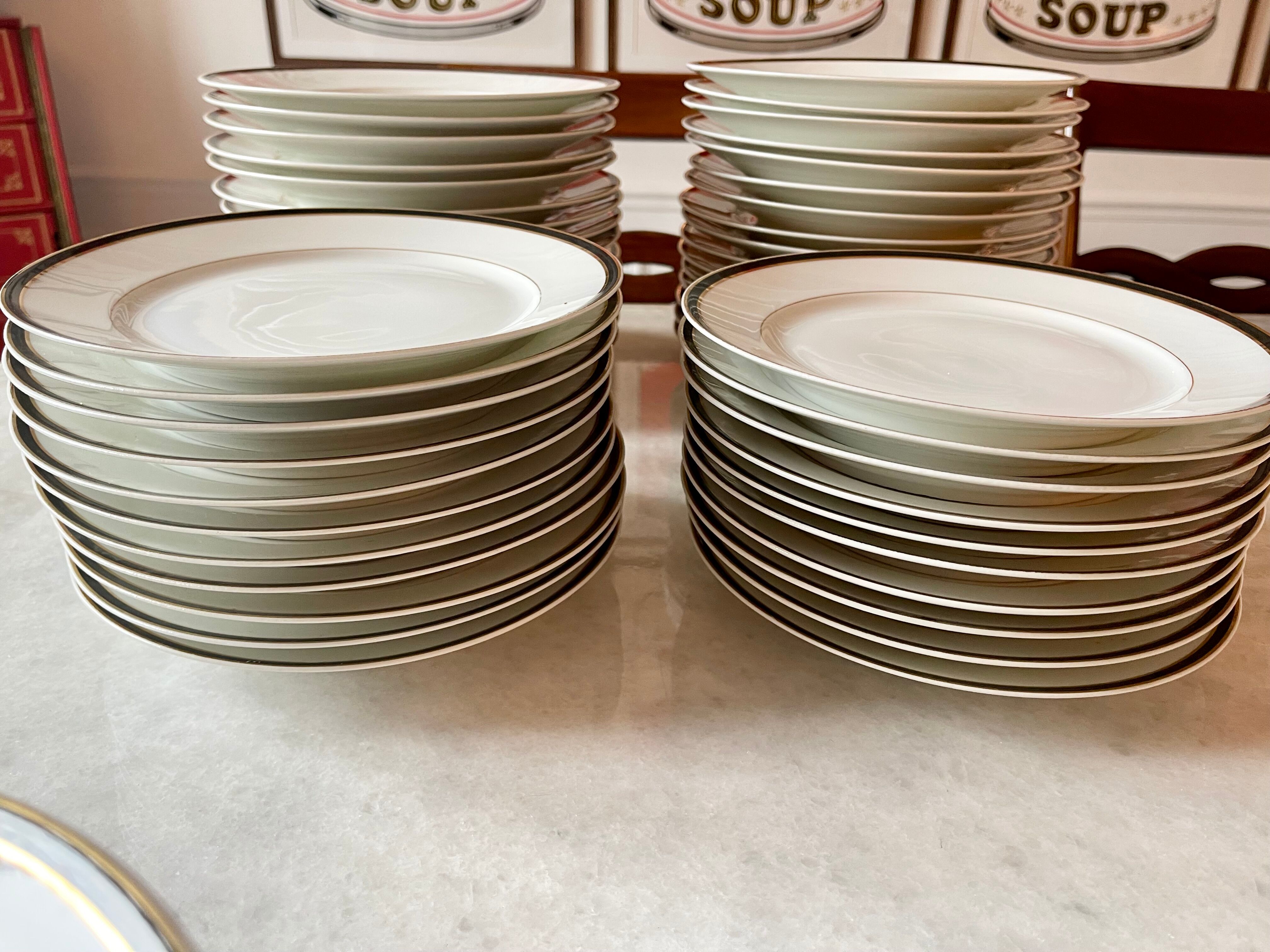 Table service in porcelain ch pillivuyt 81 pieces