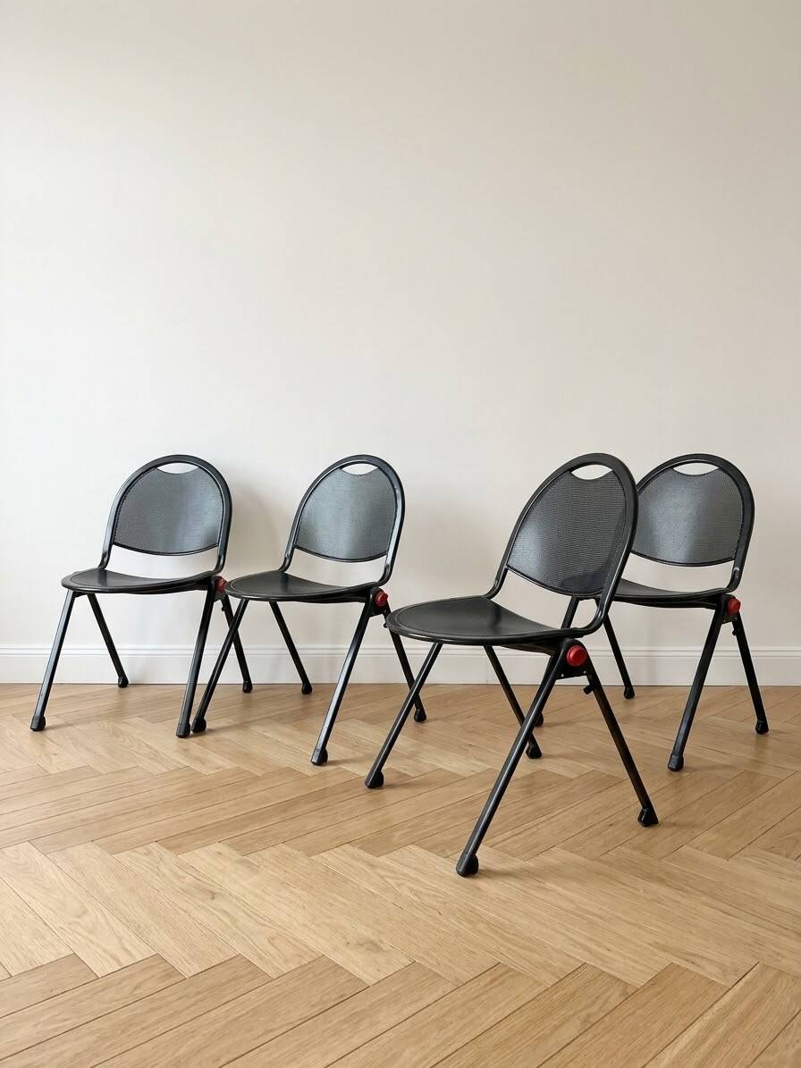 Set of 4 industrial design chairs in black steel