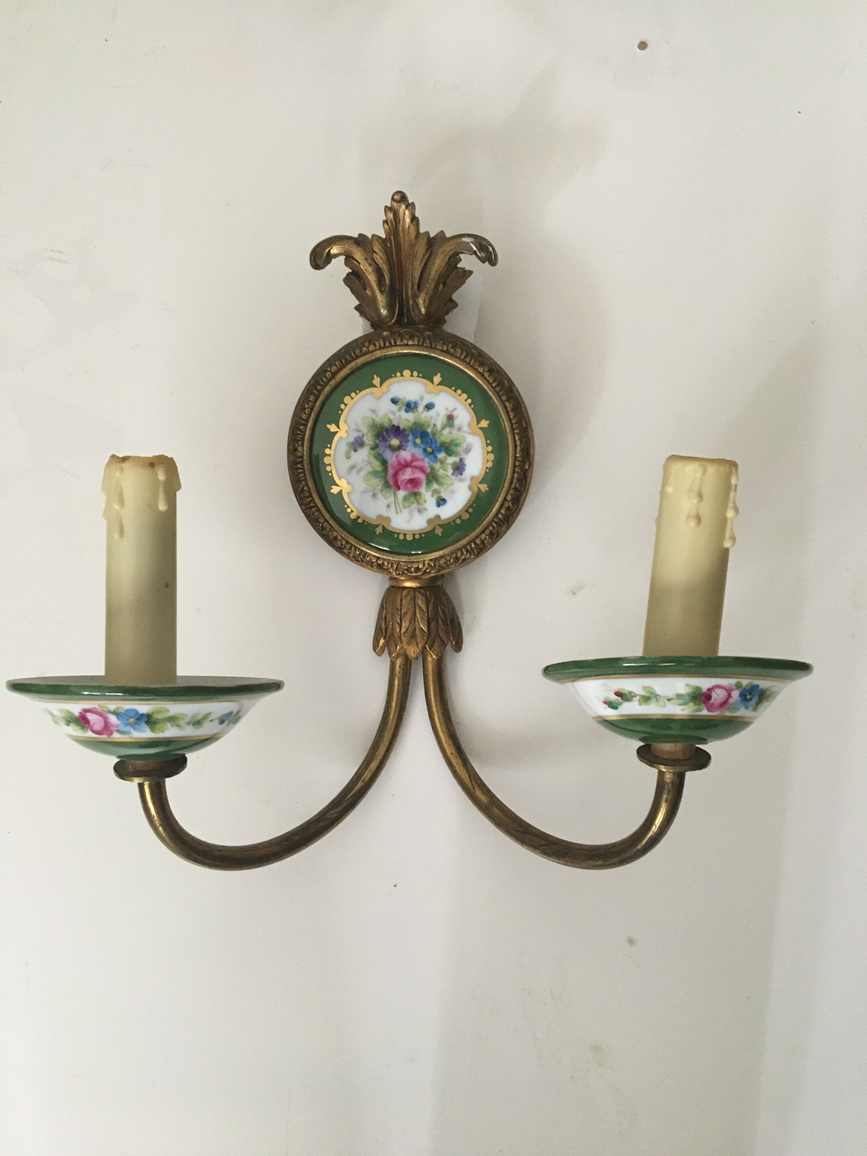 Pair of 1900 appliques