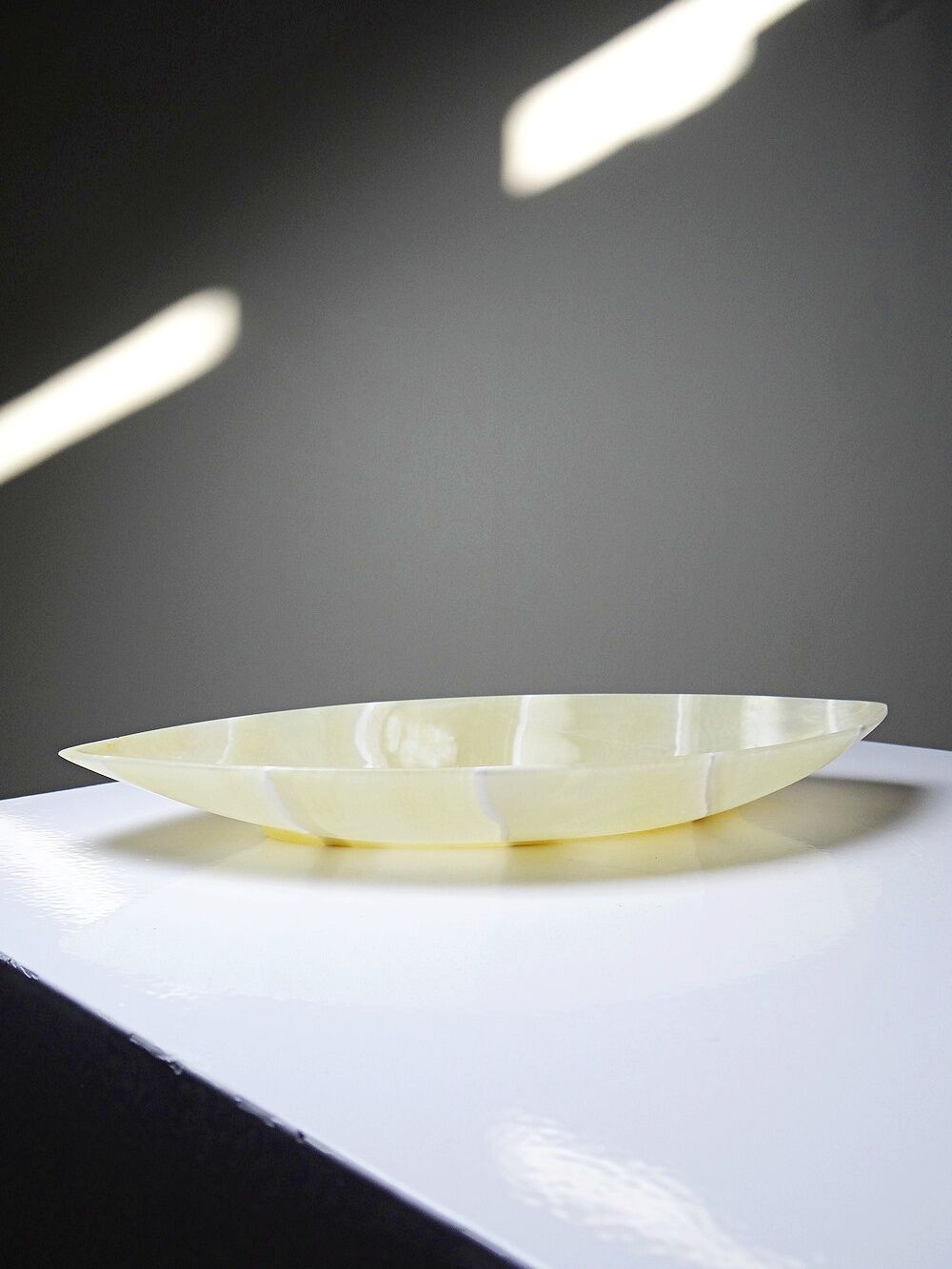 Handcrafted alabaster catchall from natural Egyptian vintage, 1960s-1970s.