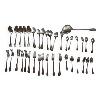 Menagere en metal argente 37 pieces , la mondiale