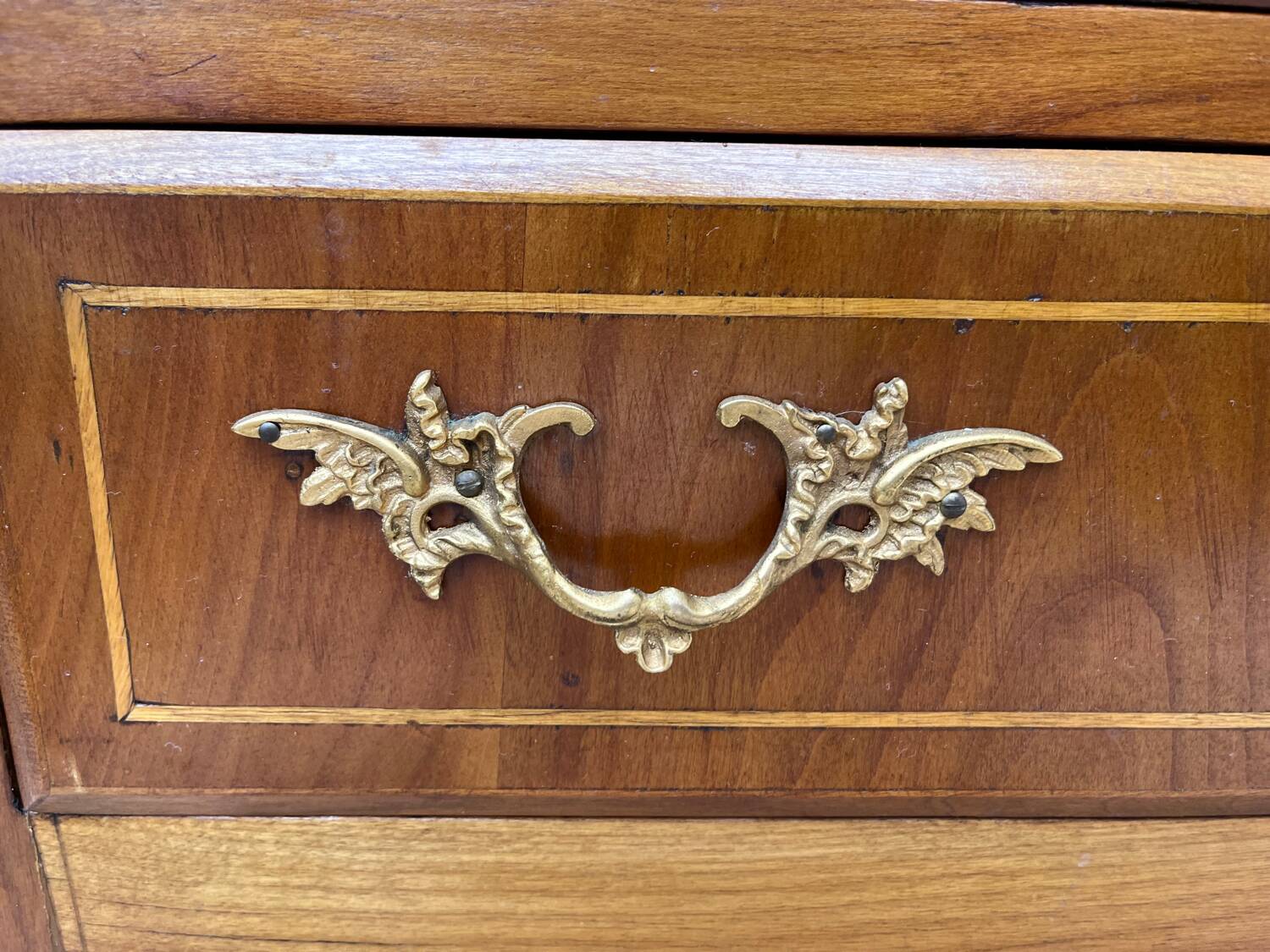 Small old chest of drawers