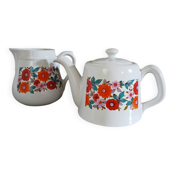 Cafetière + pot à lait vintages