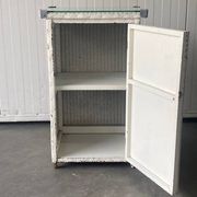 Armoire / table de chevet Lloyd Loom