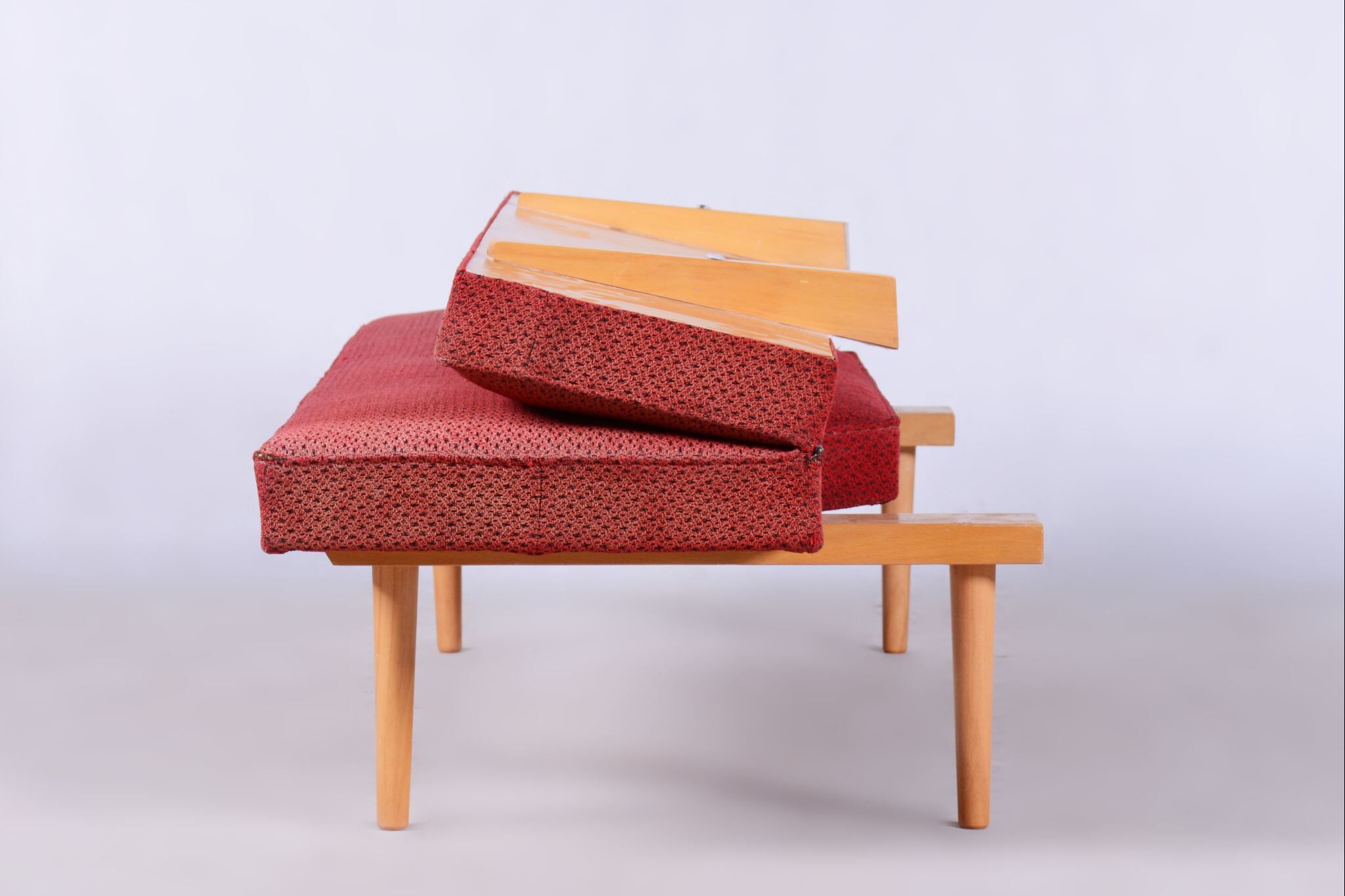 Beech midcentury sofa by Miroslav Navratil, Czechia, 1960s