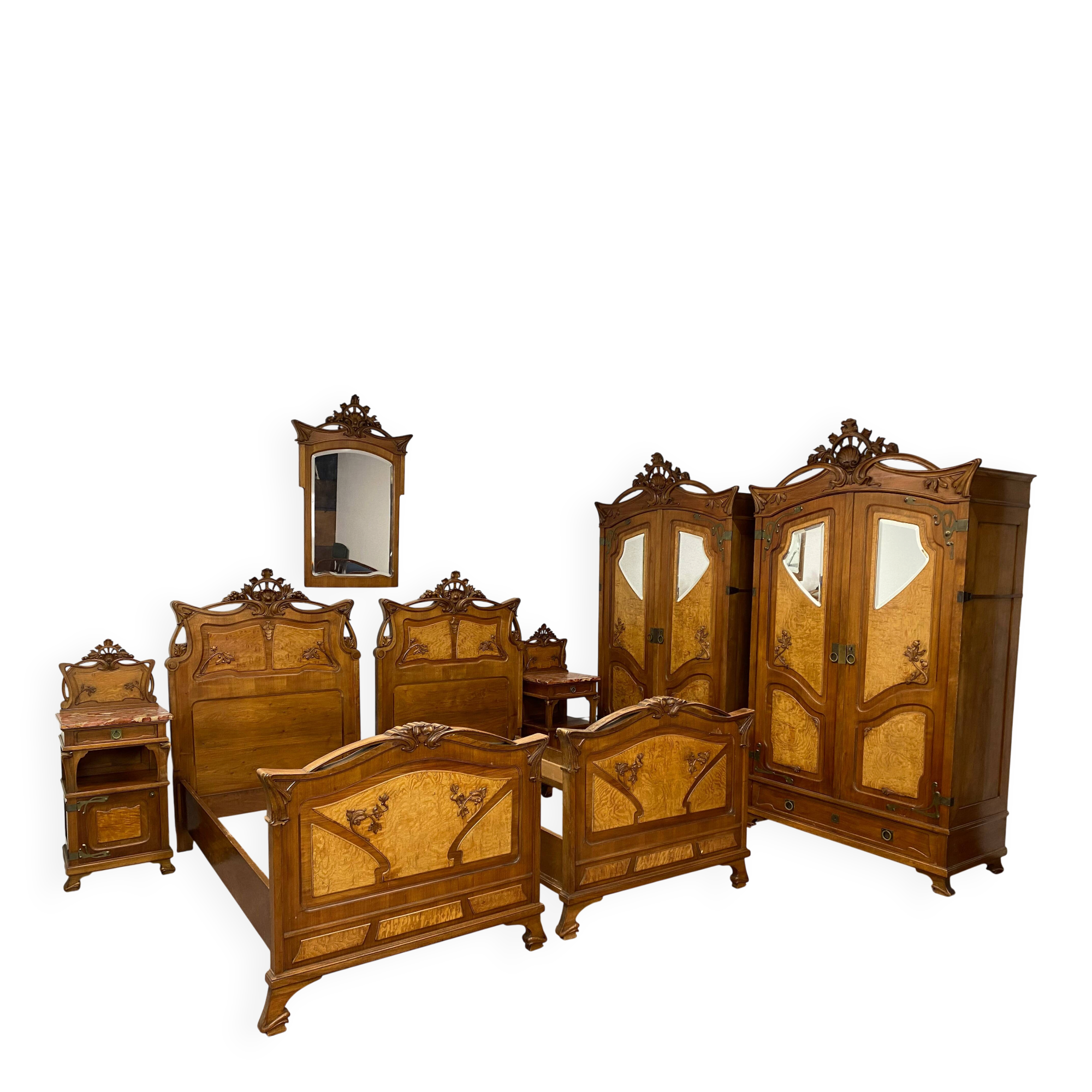 Art Nouveau bedroom set by Louis Majorelle