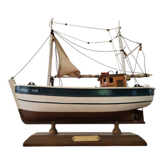 Model wooden boat