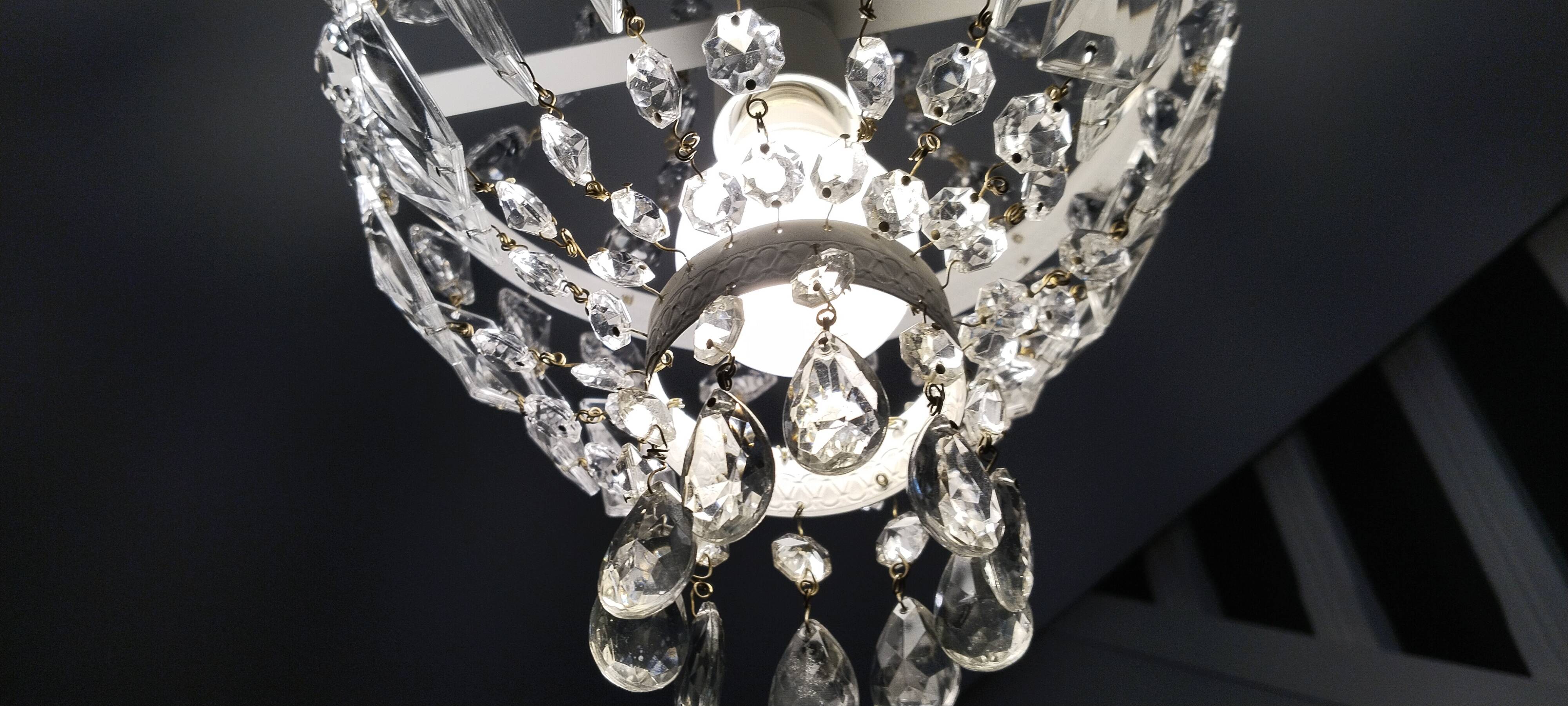 Lustre montgolfière à pampilles de cristal , ancien