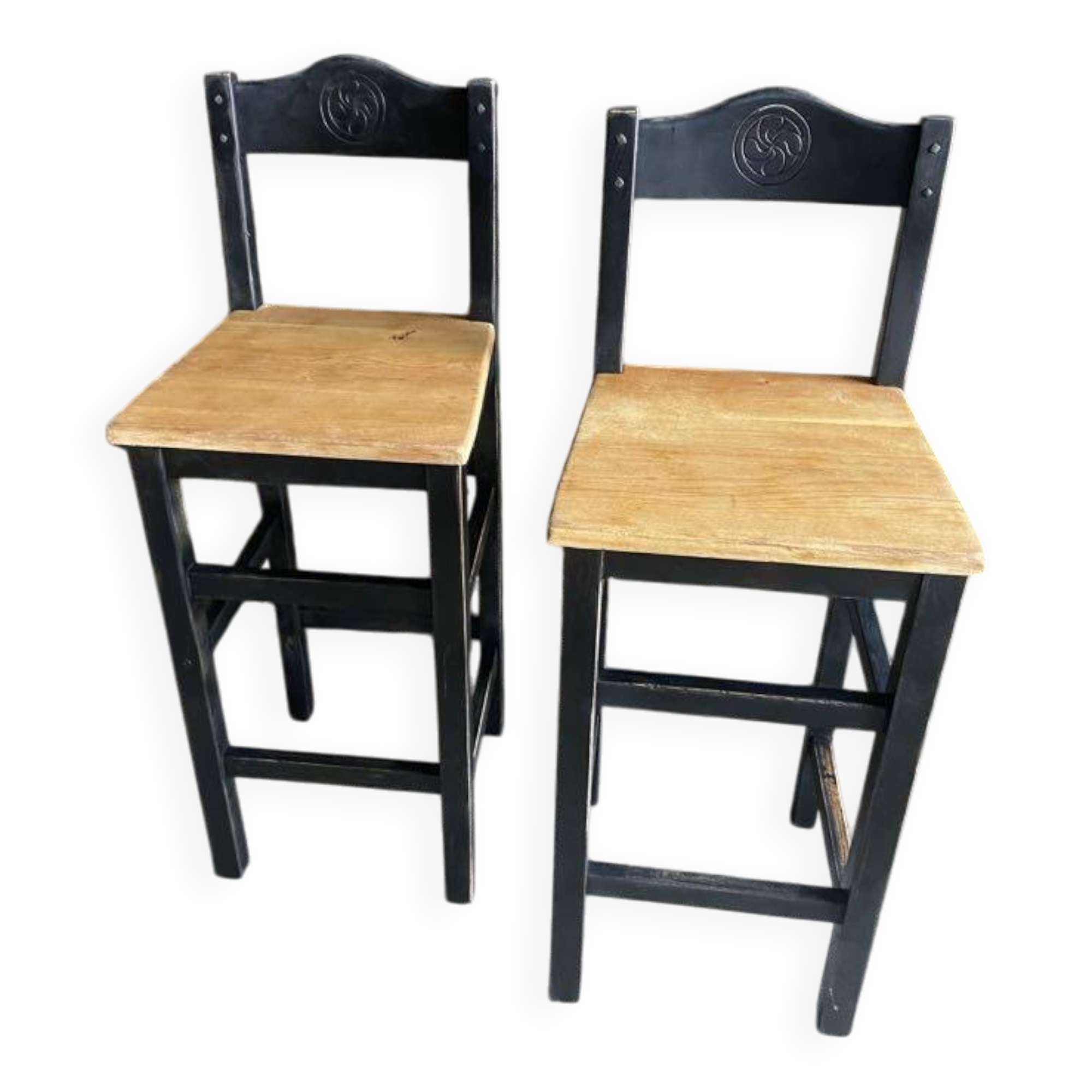 2 wooden bar stools