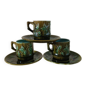 3 tasses et soucoupes