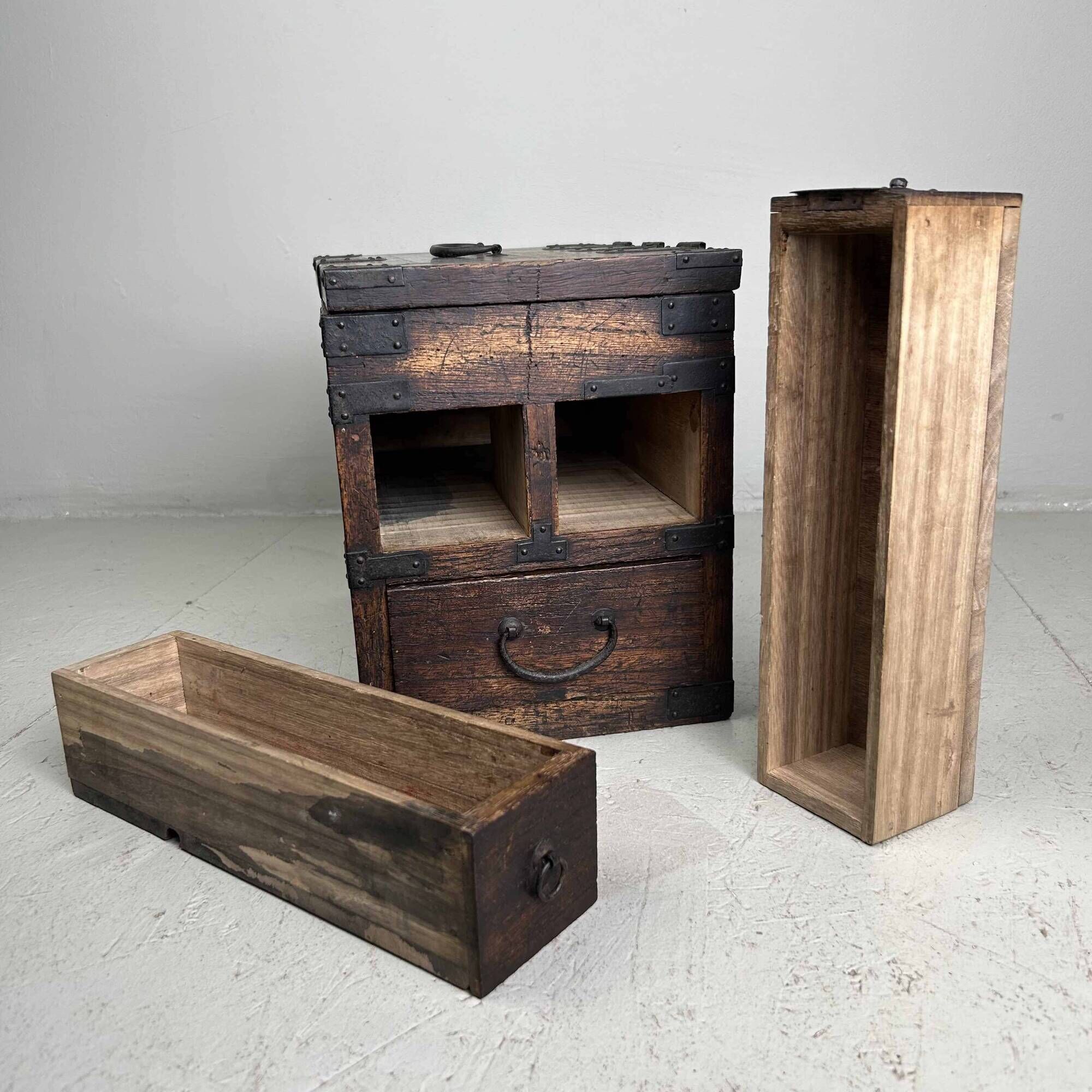 Antique Kake-suzuri (懸硯) from the Meiji period, Japan.