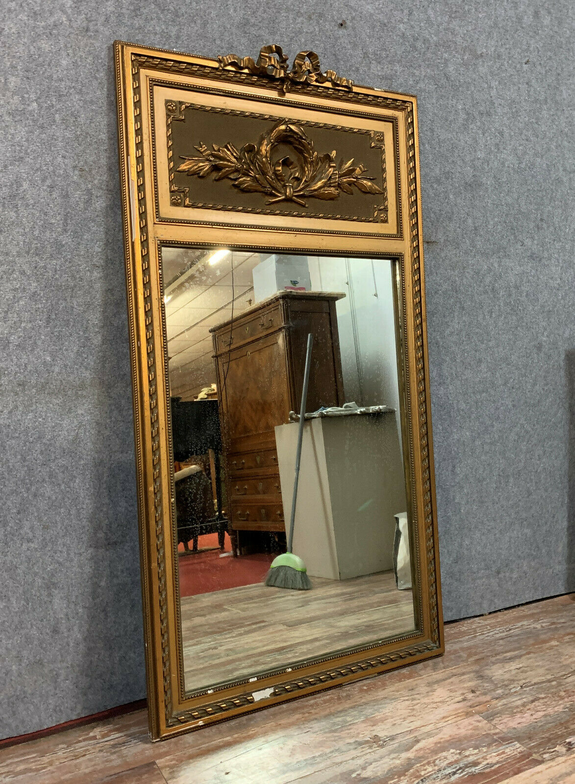 Louis XVI gilded wood trumeau mirror circa 1900-1920