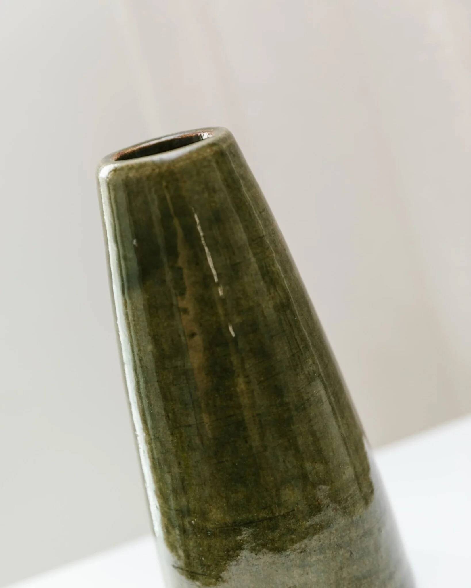 Olive Green Ceramic Vase by VEB Coswig Keramik – East German Mid-Century 70s