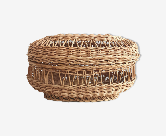 Panier en rotin ajouré avec couvercle