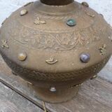 Pot in hammered copper and natural stones mounted in lamp india asia