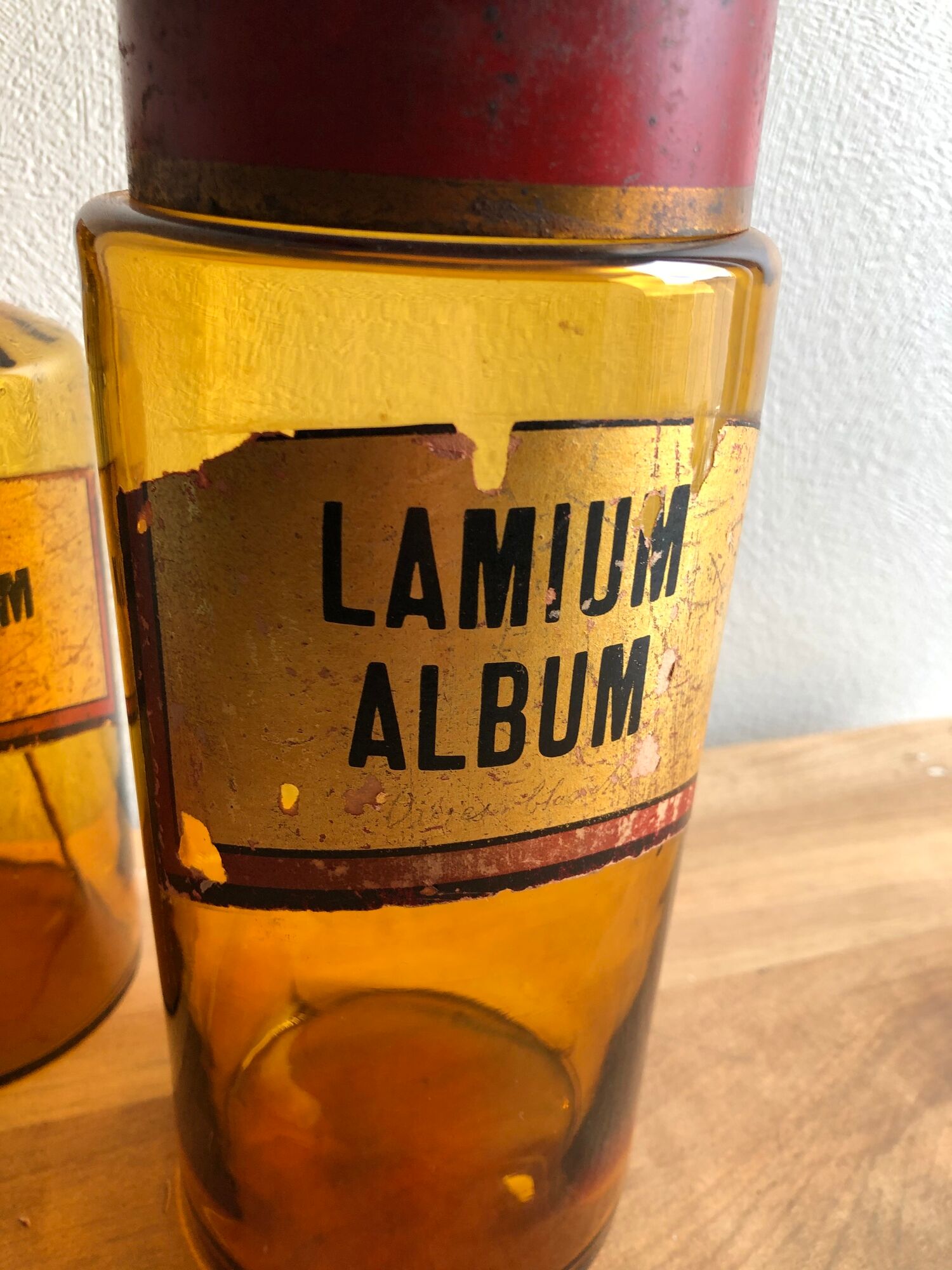 Jar "Lamium Album" brown glass