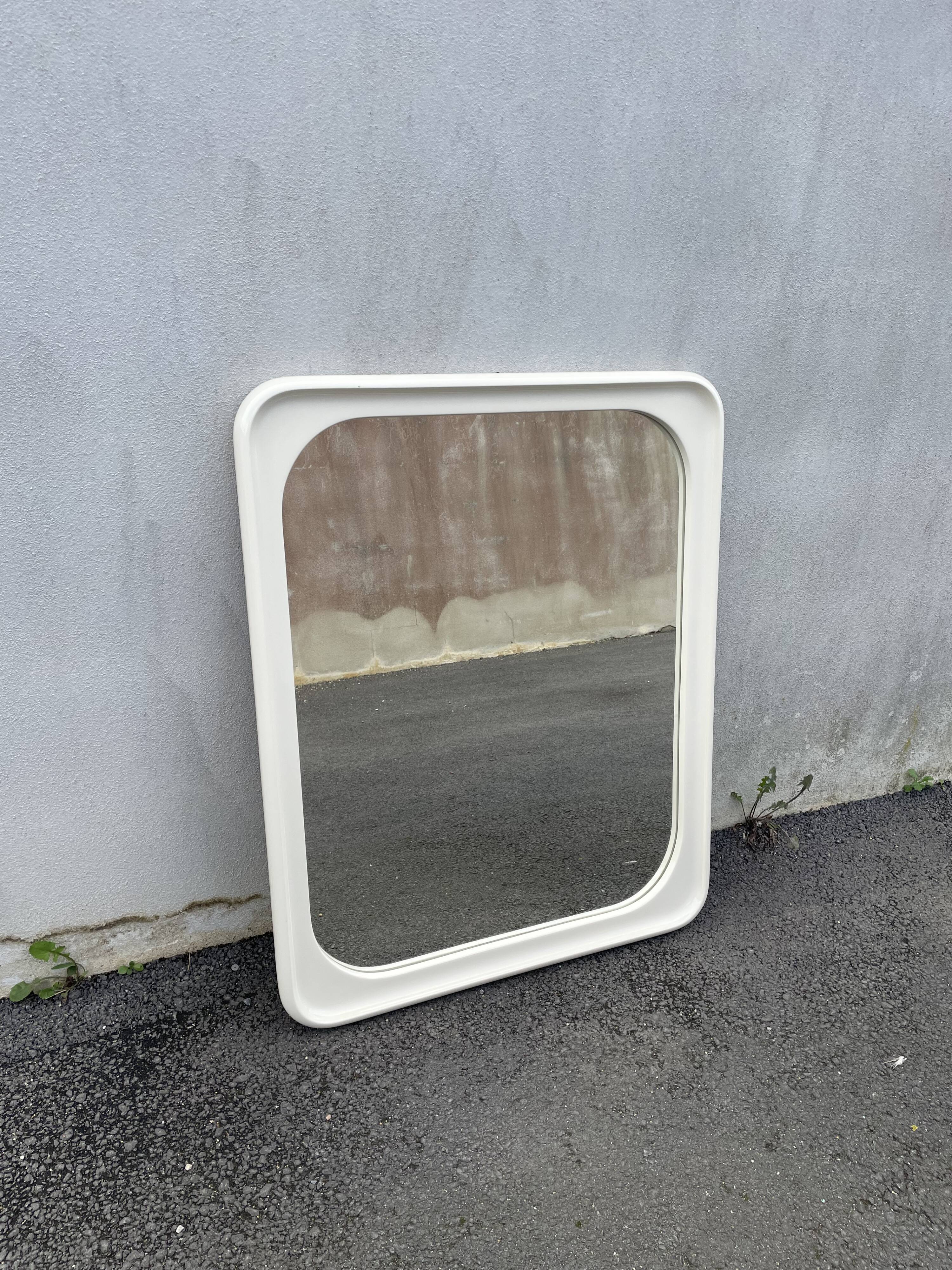 Miroir space age h94 x l76 cm