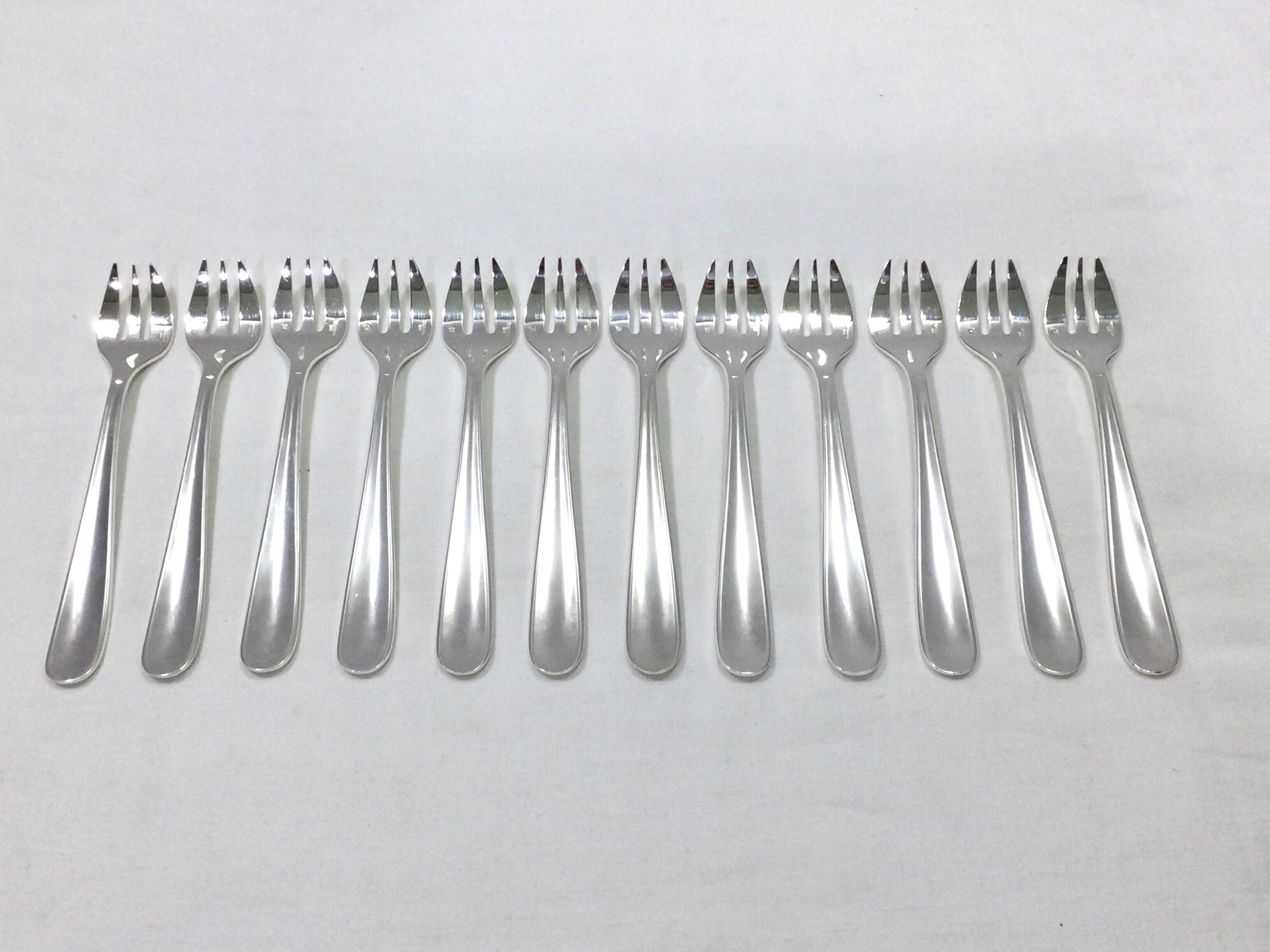 12 dax oyster forks Christofle