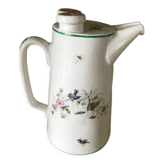 Pichet Lhote pour eau de Seltdz en porcelaine blanche décoré de fleurs et de d oiseaux annns 1900