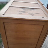 Foot compass cabinet with key 1950