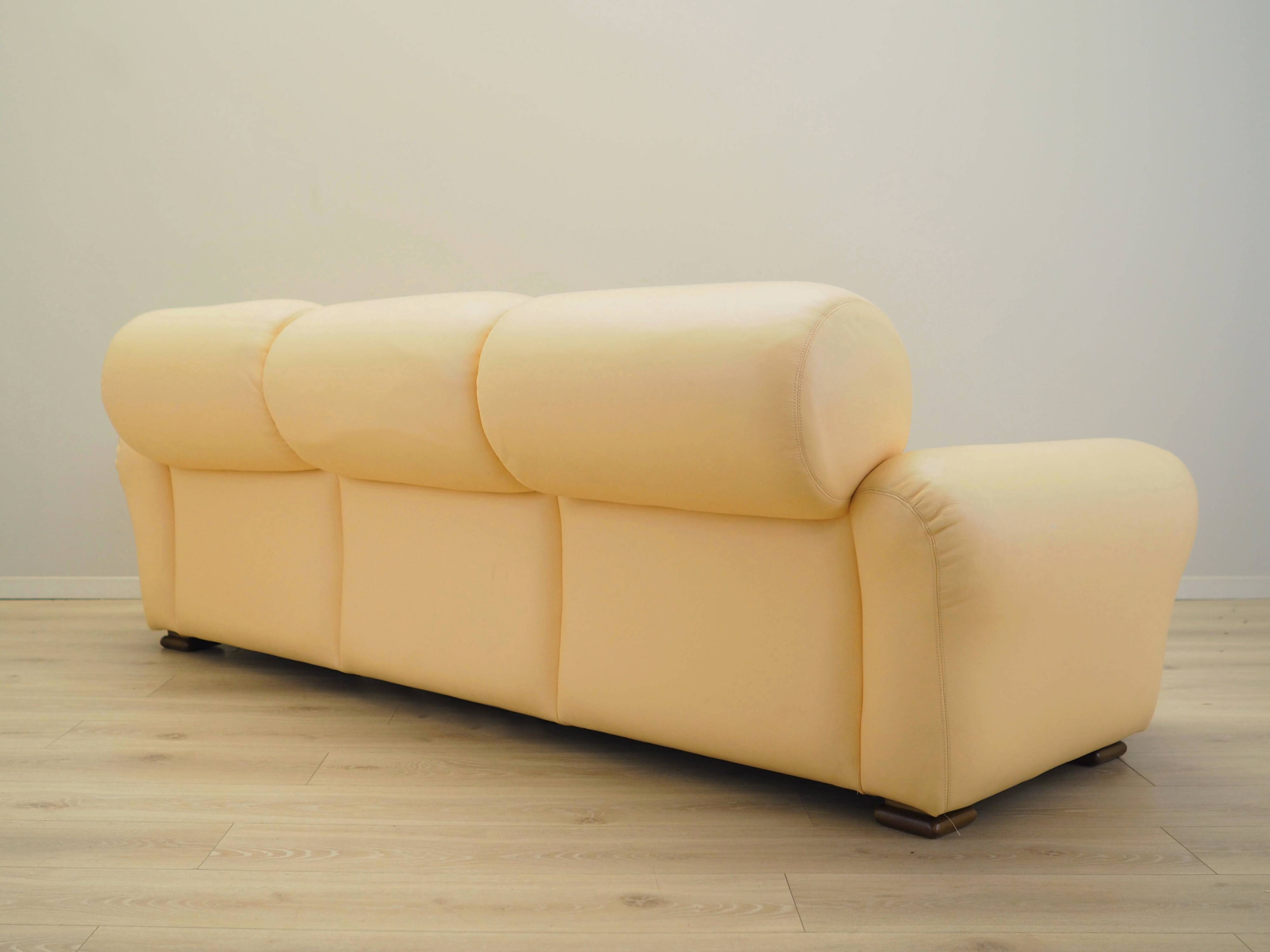 Leather sofa, Italian design, 1960s, production: Italy