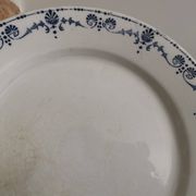 Old "Etruscan" flat plates in opaque porcelain from Gien Terre de Fer