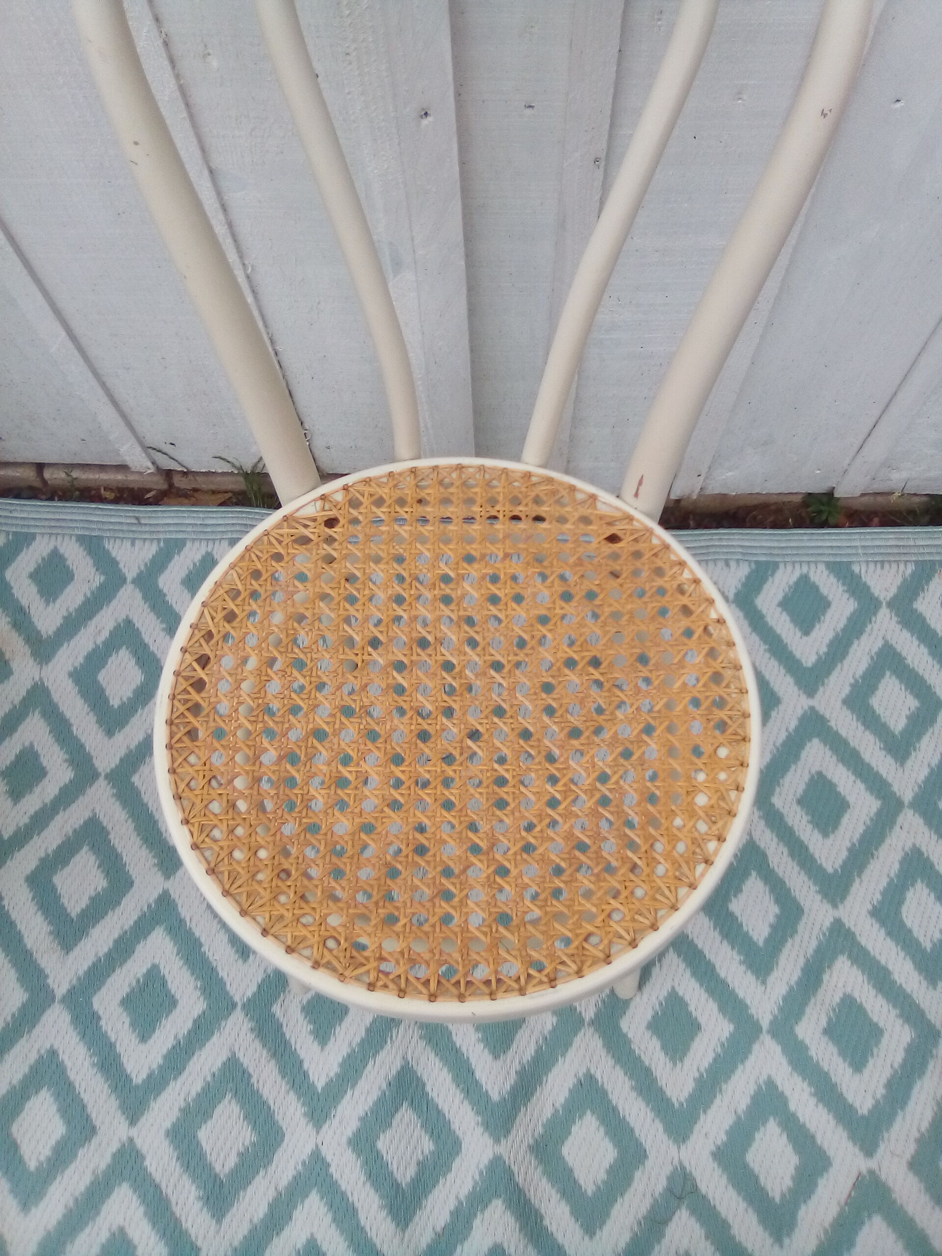 Lot of 4 bistro chairs in caned wood