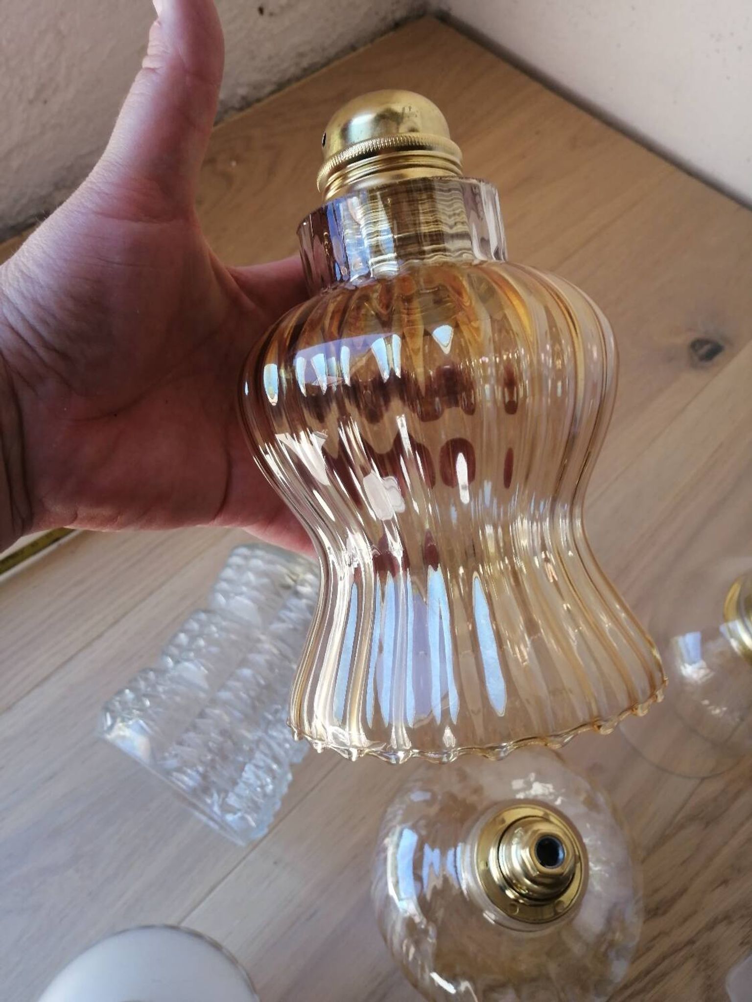 Lot de 7 suspensions globes vintage en verre