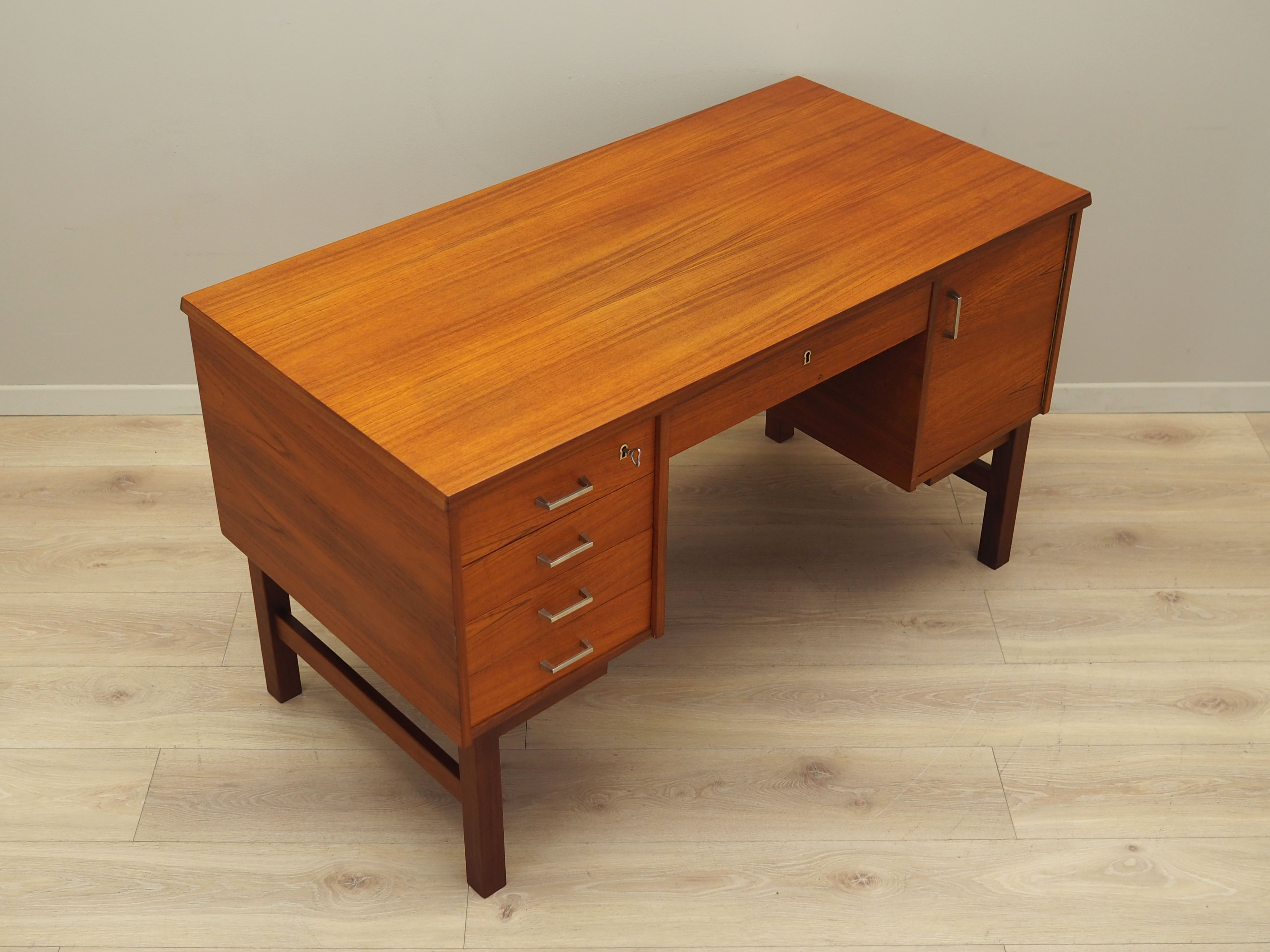 Teak desk, Danish design, 1970s, production: Denmark