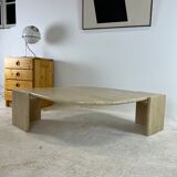 Coffee table Roche Bobois "eye" in travertine, 1970