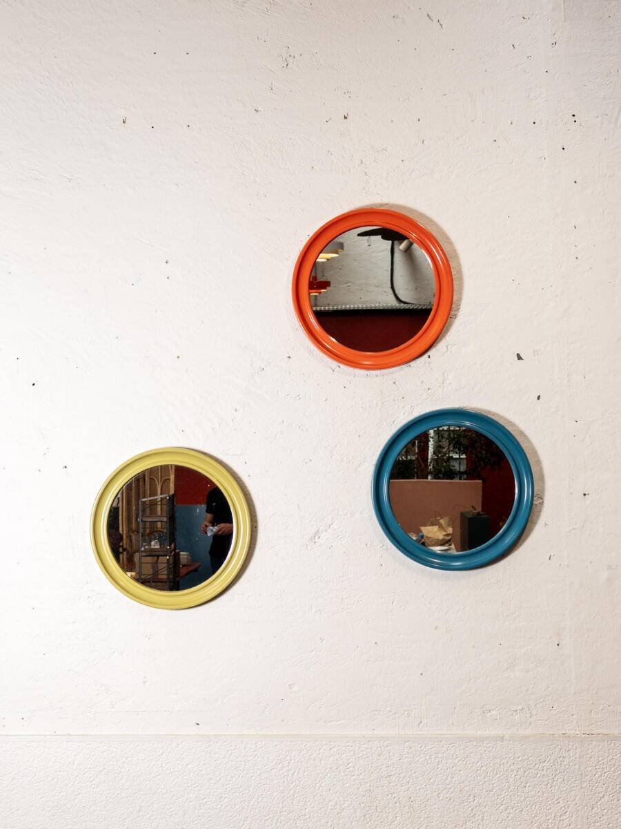 Round Italian mirror, anise green